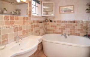 Amazing Home In St-Privat-Des-Vieux