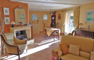 Maisons de vacances Amazing Home In St-Privat-Des-Vieux : photos des chambres