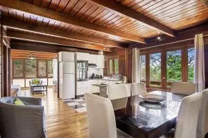 Chalet Flambwayan, quiet, peaceful and well located - Fond Fleury