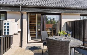 Awesome Apartment In Blokhus With Wifi