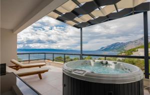 Gorgeous Home In Brela 