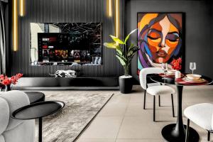 Glow Sky Suite Trendy 1BR- Dubai Mall Access by Maxx Value Homes