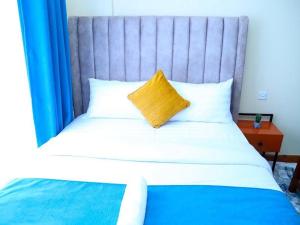 Blue Marlin Studio Cribz West Suites