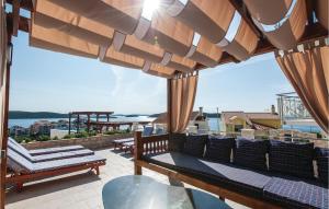 Six-Bedroom Holiday Home In Sevid