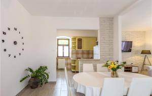 Lovely Home In Motovun With Sauna
