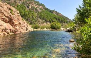 Awesome Home In San-Gavino Di Carbini