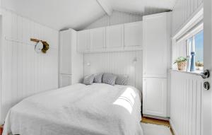 3 Bedroom Cozy Home In Hejls