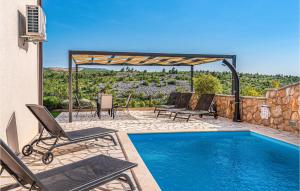 Awesome Home In Modric