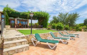 4 Bedroom Cozy Home In Marratxí