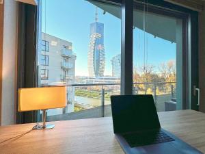 Modern Flat Prime Location 43