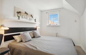 Three-Bedroom Apartment In Bogense