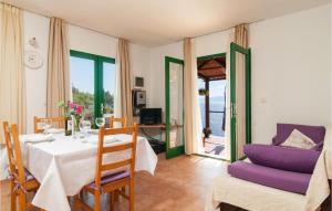 Holiday Home Gdinj With Sea View I