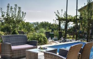 Three-Bedroom Holiday Home In Dicmo