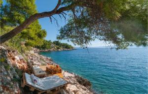 Holiday Home Gdinj With Sea View I