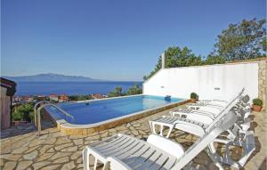 Apartment Podaca With Outdoor Swimming Pool 305