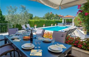 3 Bedroom Nice Home In Labin 