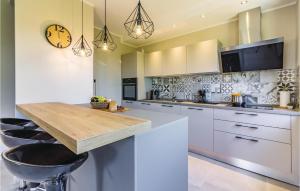 Stunning Apartment In Galizana