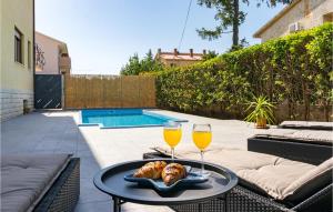 Beautiful Apartment In Galizana With Kitchen 