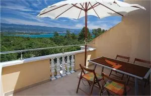 Gorgeous Apartment In Malinska - Rudine