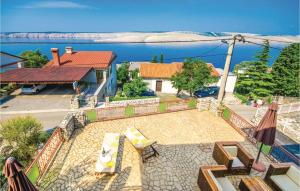 3 Bedroom Beautiful Home In Jadranovo