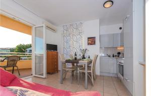 Two-Bedroom Apartment In Vodice