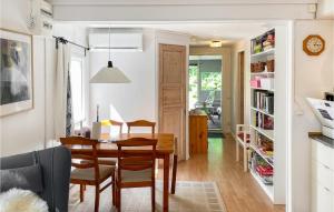 Nice Home In Bjällebäck With Wifi