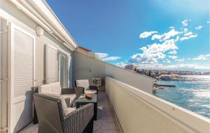 Stunning Apartment In Selce With Wifi