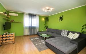 Cozy Home In Pula With Kitchen