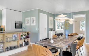 4 Bedroom Lovely Home In Vejby