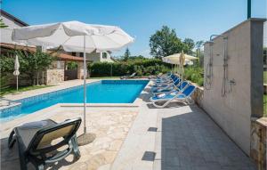 Three-Bedroom Holiday Home In Buje