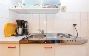 Gorgeous Apartment In Bakar With Wifi