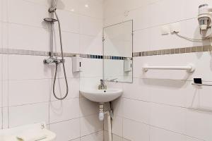 Hotels Hotel de Menilmontant : photos des chambres