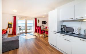 Stunning Home In Novigrad With House Sea View 