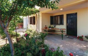 One-Bedroom Apartment In Maslenica