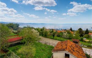 Cozy Apartment In Lovran With Wifi - 3hvězdičkové hotely ve městě Lovran