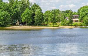 Beautiful Home In Vlagtwedde With Sauna