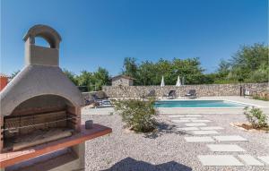 Lovely Home In Labin With Wifi