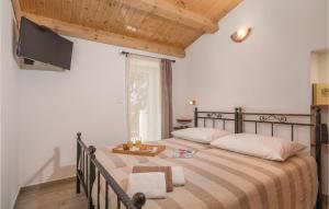 Lovely Home In Labin With Wifi