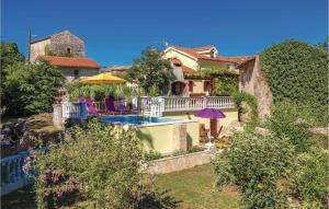 2 Bedroom Cozy Home In Moscenicka Draga