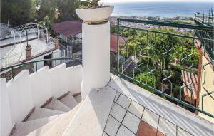 Two-Bedroom Holiday Home In Castellabate -Sa-