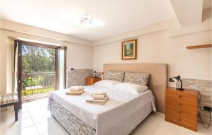 Cozy Apartment In Loc Fontanelle