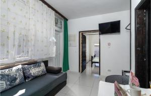 1 Bedroom Stunning Apartment In Krk