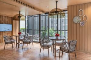 THE BASE CENTRAL Phuket Shopping Mall Central Floresta