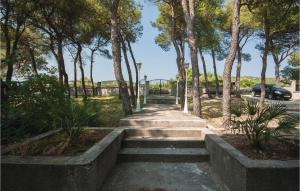 Beautiful Apartment In Zaton With Kitchen 