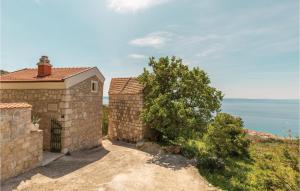 Two-Bedroom Holiday Home In Tucepi