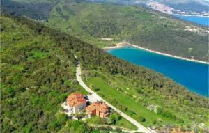 1 Bedroom Stunning Apartment In Labin 