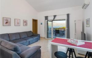 Nice Home In Postira With Outdoor Swimming Pool 