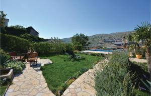 Beautiful Apartment In Srinjine With Wifi 