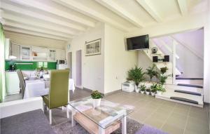 Three-Bedroom Holiday Home In Slime