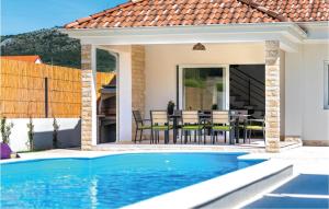 Stunning Home In Sibenik With Wifi 